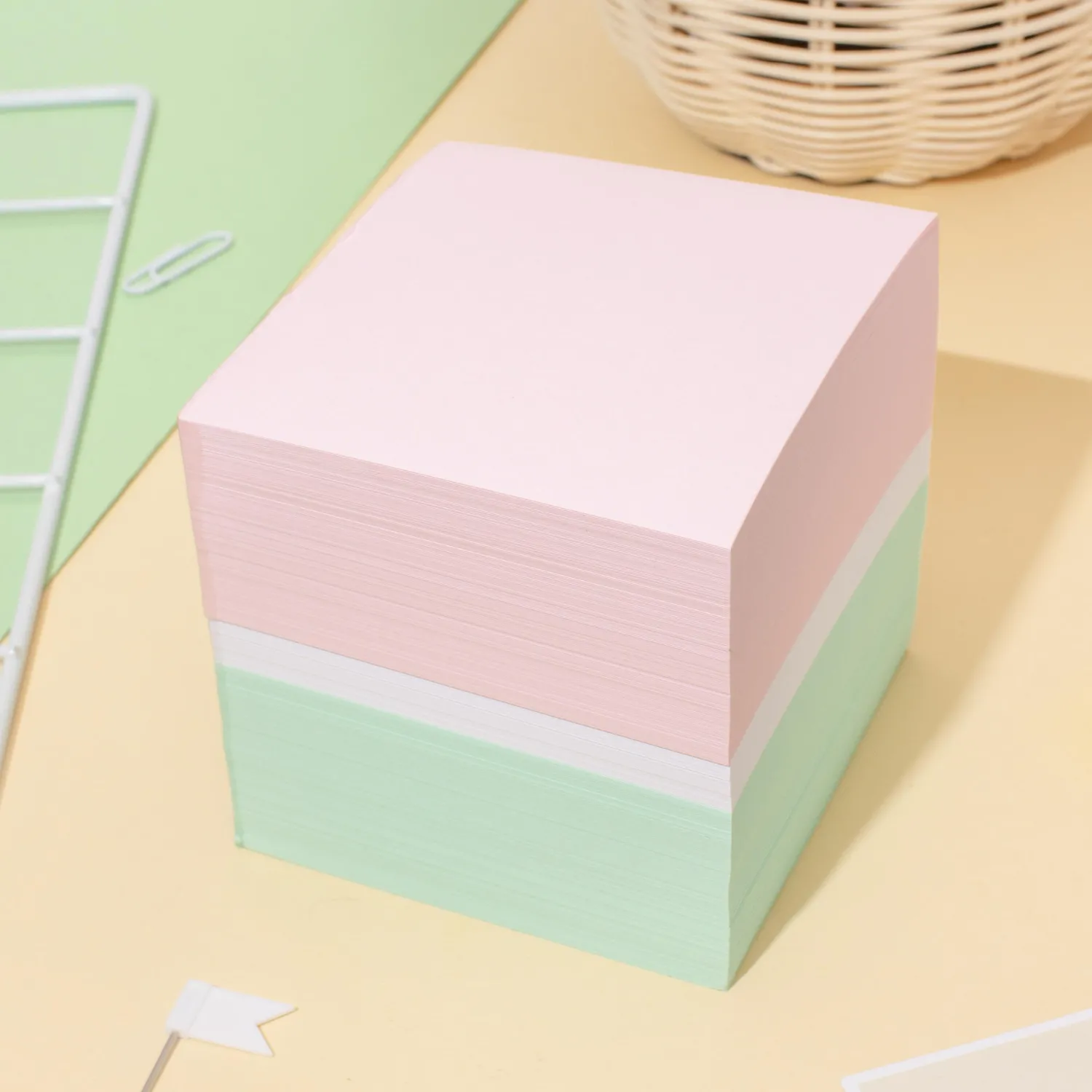 Блок для записей Комус 9×9 см, бумага 3 цвета 80–100 г/м², для офиса - Image 5