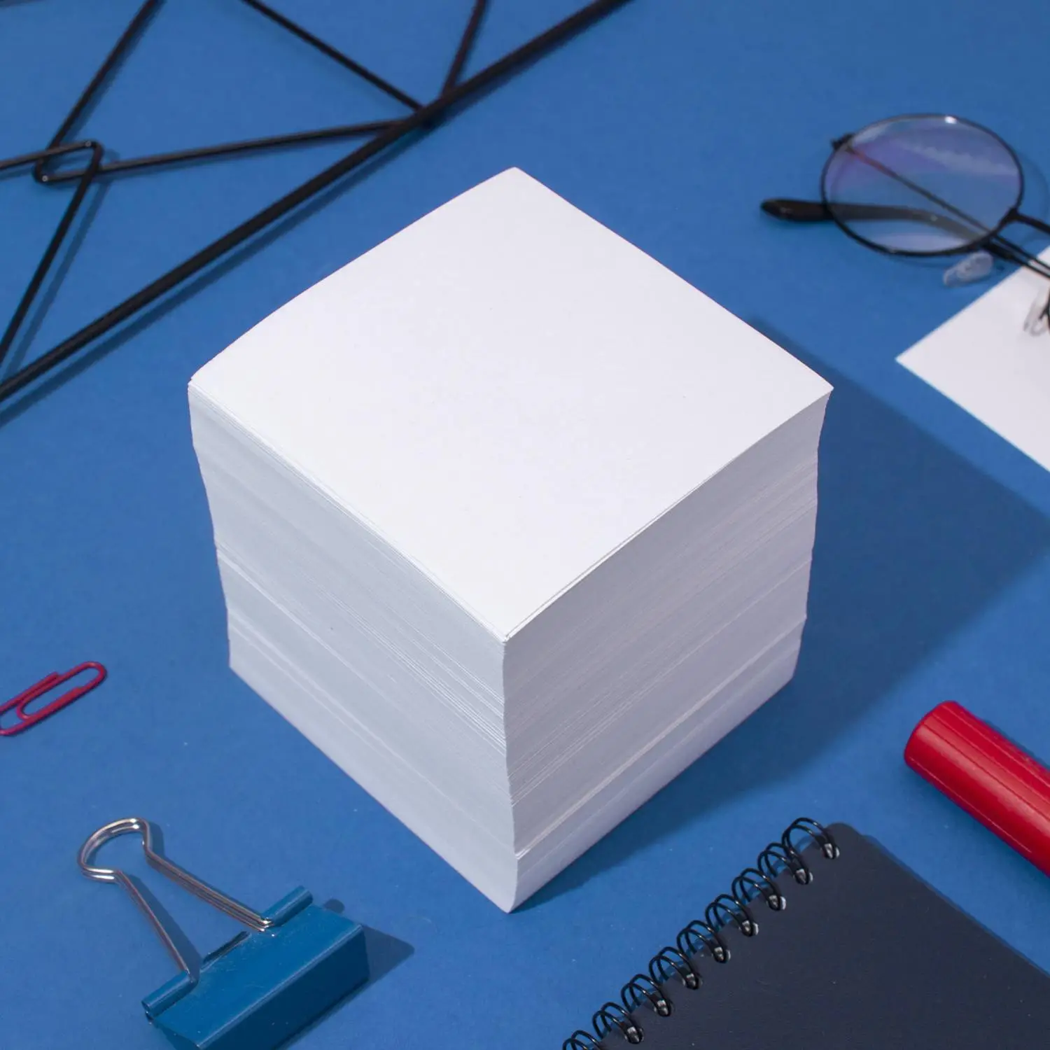 Блок для записей Attache Economy 9×9 см, 65 г/м², офисные заметки, высокая плотность - Image 3