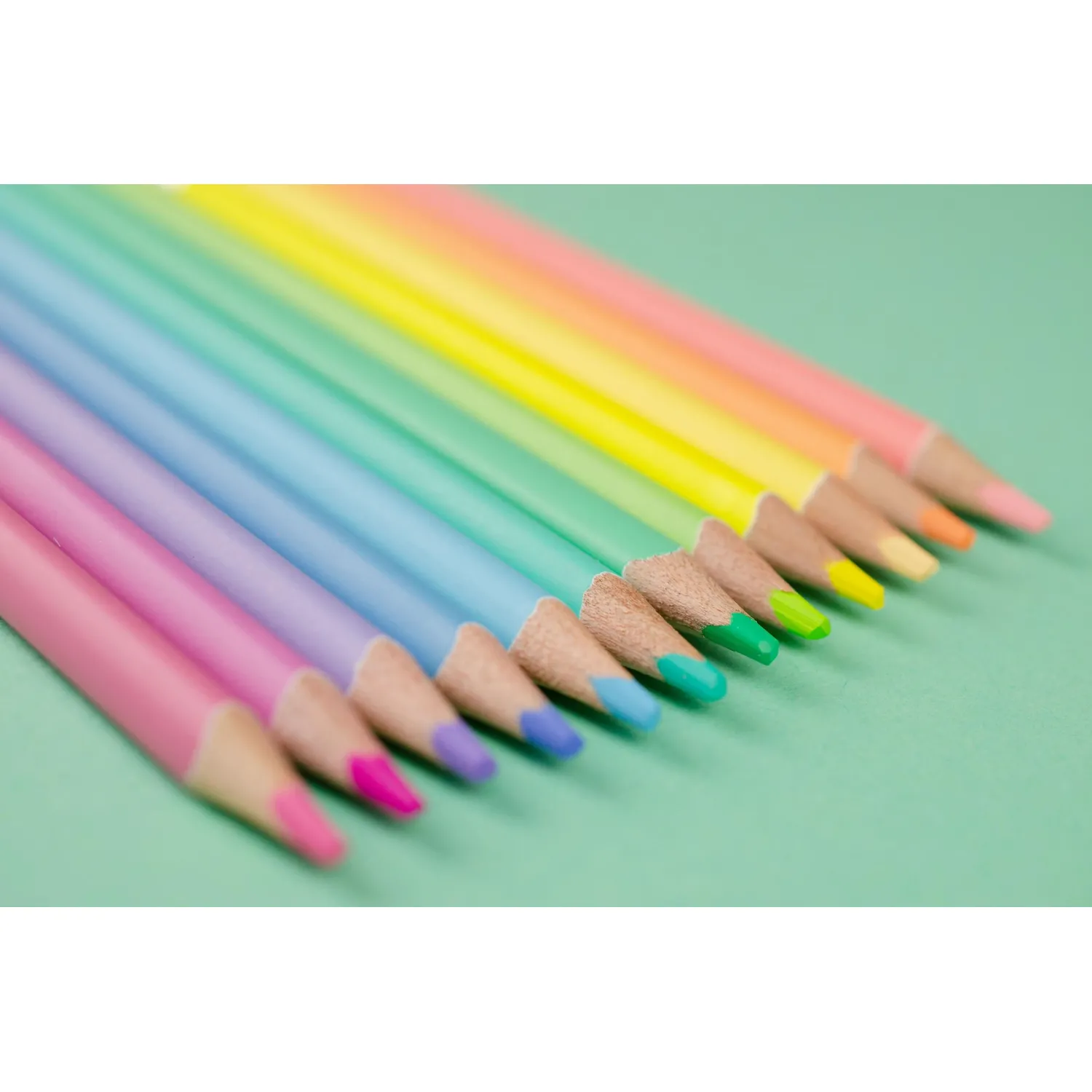 Карандаши цветные Kores Kolores Pastel 12 карандашей 12 цветов трёхгранные (пастельные) - Image 4